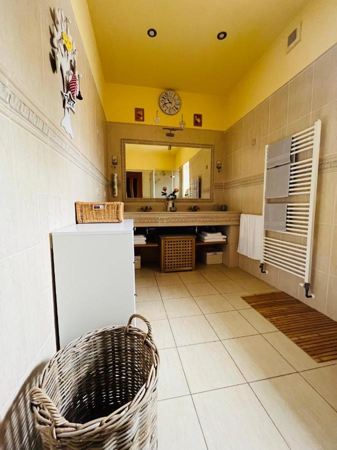 Apartman U Smrku Dvur Králové nad Labem Exterior foto